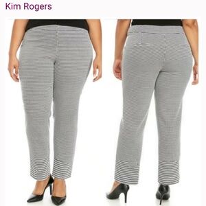 Kim Rogers curvy-friendly, pull-on houndstooth pants